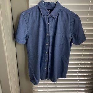 American Eagle Button Down Classic Fit